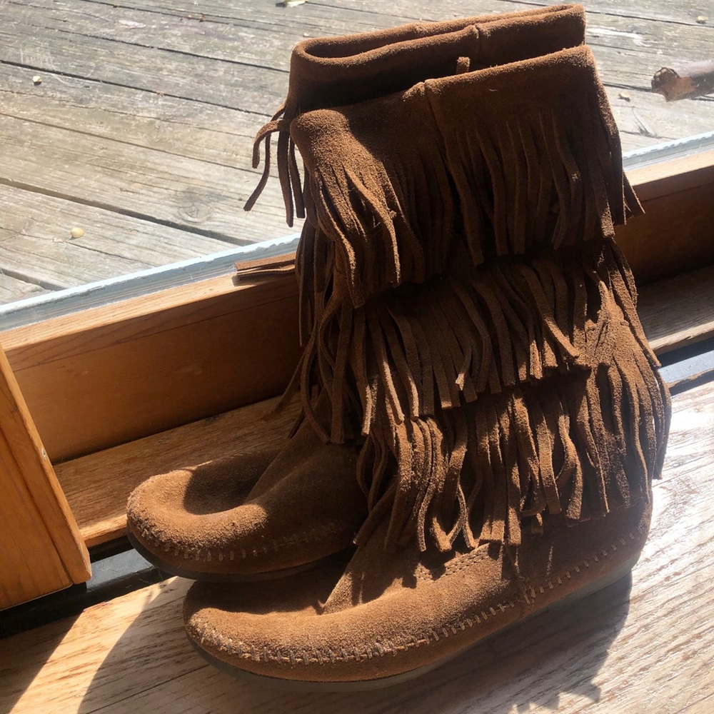 Minnetonka Suede Fringe Boots